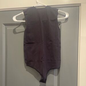 SKIMS Essential Crewneck Sleeveless Bodysuit, Size S/M